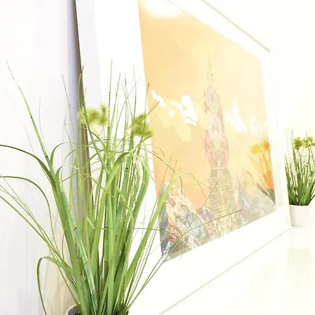 Апартаменты Riesiges Zentrales Mit Parkplatz