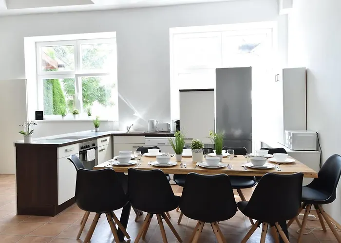 Appartement Riesiges Zentrales Mit Parkplatz