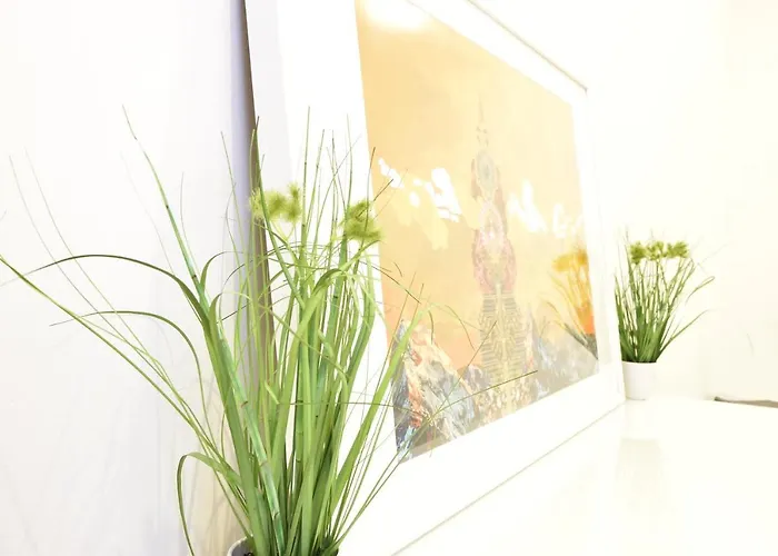 Appartement Riesiges Zentrales Mit Parkplatz