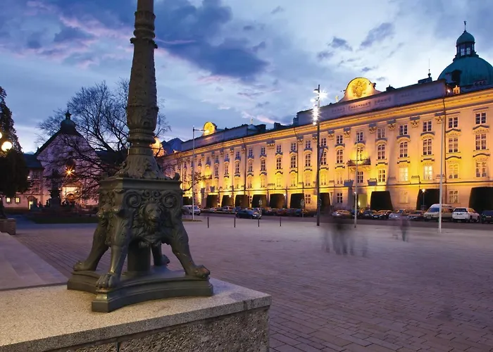 Appartement Riesiges Zentrales Mit Parkplatz