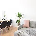 Riesiges Zentrales Mit Parkplatz * 인스브루크